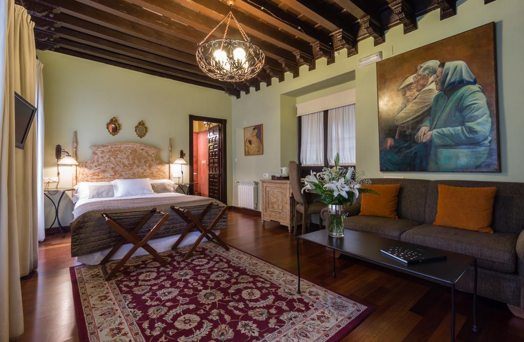Palacio De Mariana Pineda กรานาดา ห้อง รูปภาพ