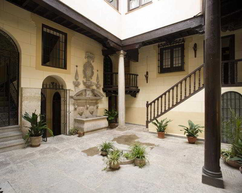 Palacio De Mariana Pineda กรานาดา ภายนอก รูปภาพ